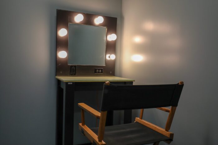 Rent Stage Green Screen / White Cyc Soundstage - Image 5
