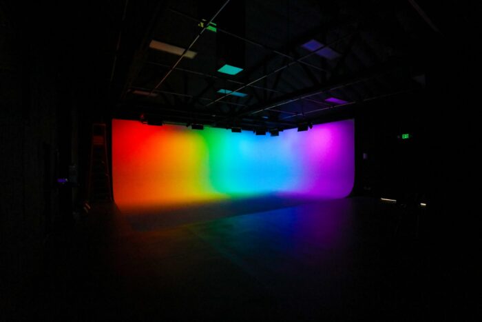 Rent Stage Green Screen / White Cyc Soundstage - Image 2