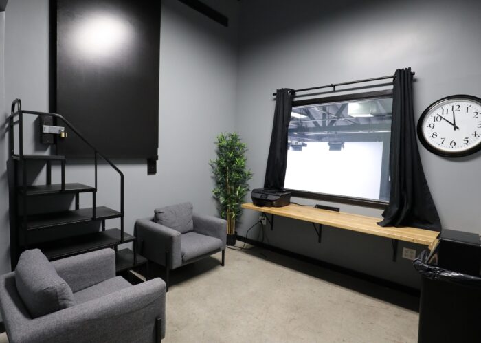 Rent Stage Green Screen / White Cyc Soundstage - Image 6